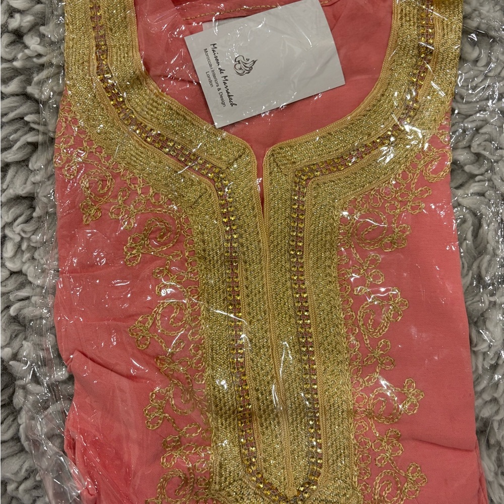 Pink and gold kaftan